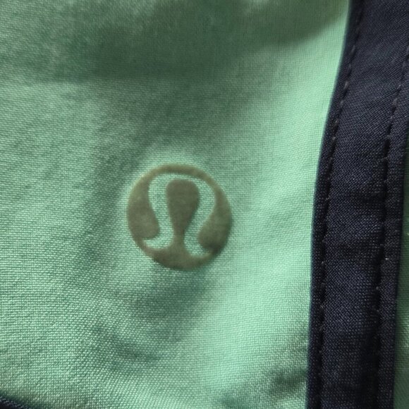 Lululemon Tracker Short II *4-way Stretch - 6 Menthol / Inkwell - Picture 5 of 6